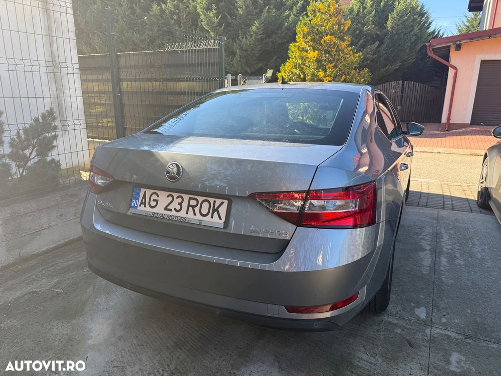Skoda Superb 2.0 TDI DSG Style - 16