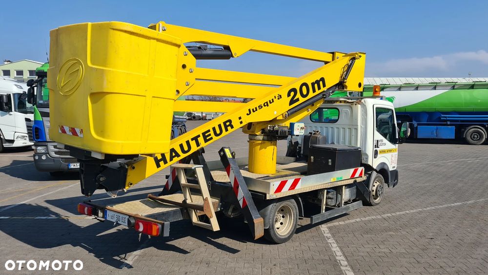 Nissan CABSTAR NT400 - 6