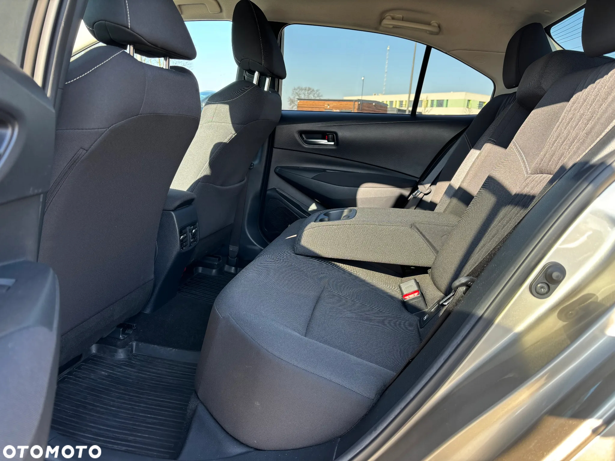 Toyota Corolla 1.6 Comfort - 16