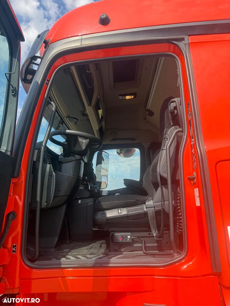 Mercedes-Benz ACTROS - 8