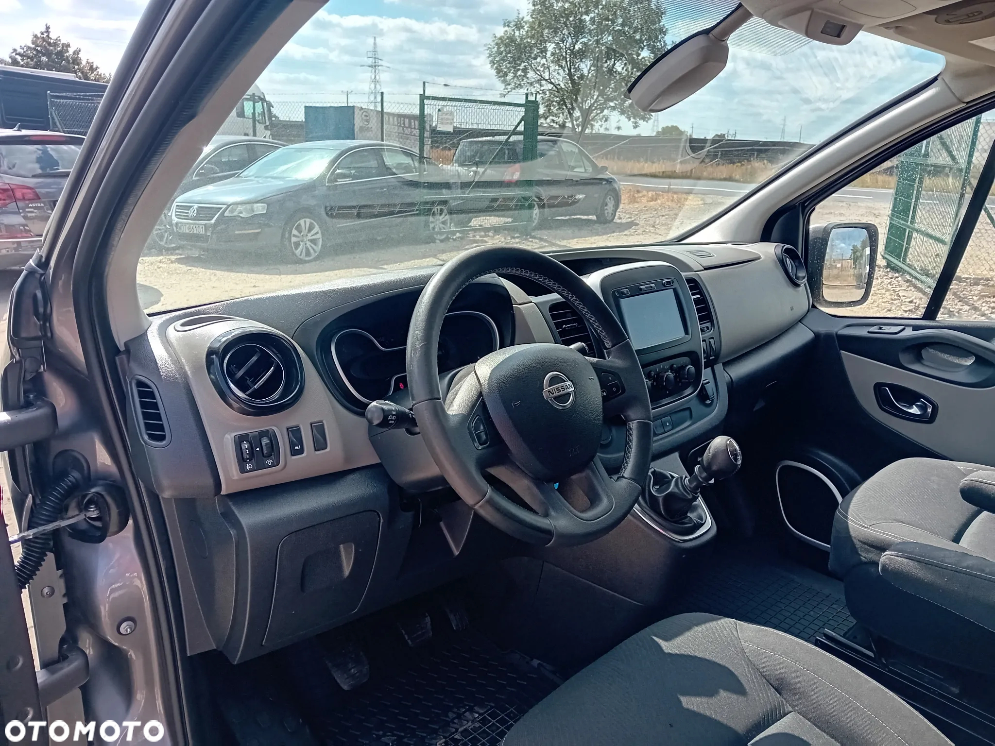 Nissan NV300 - 19