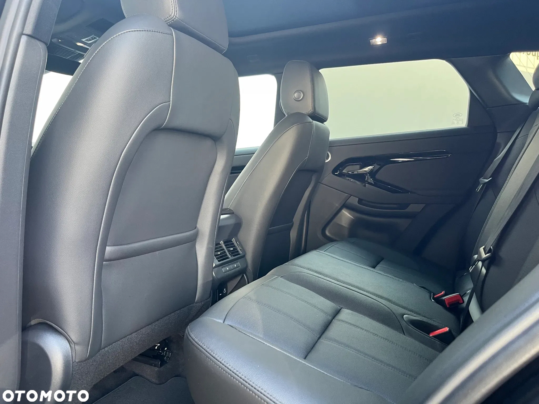 Land Rover Range Rover Evoque D200 R-Dynamic SE - 9