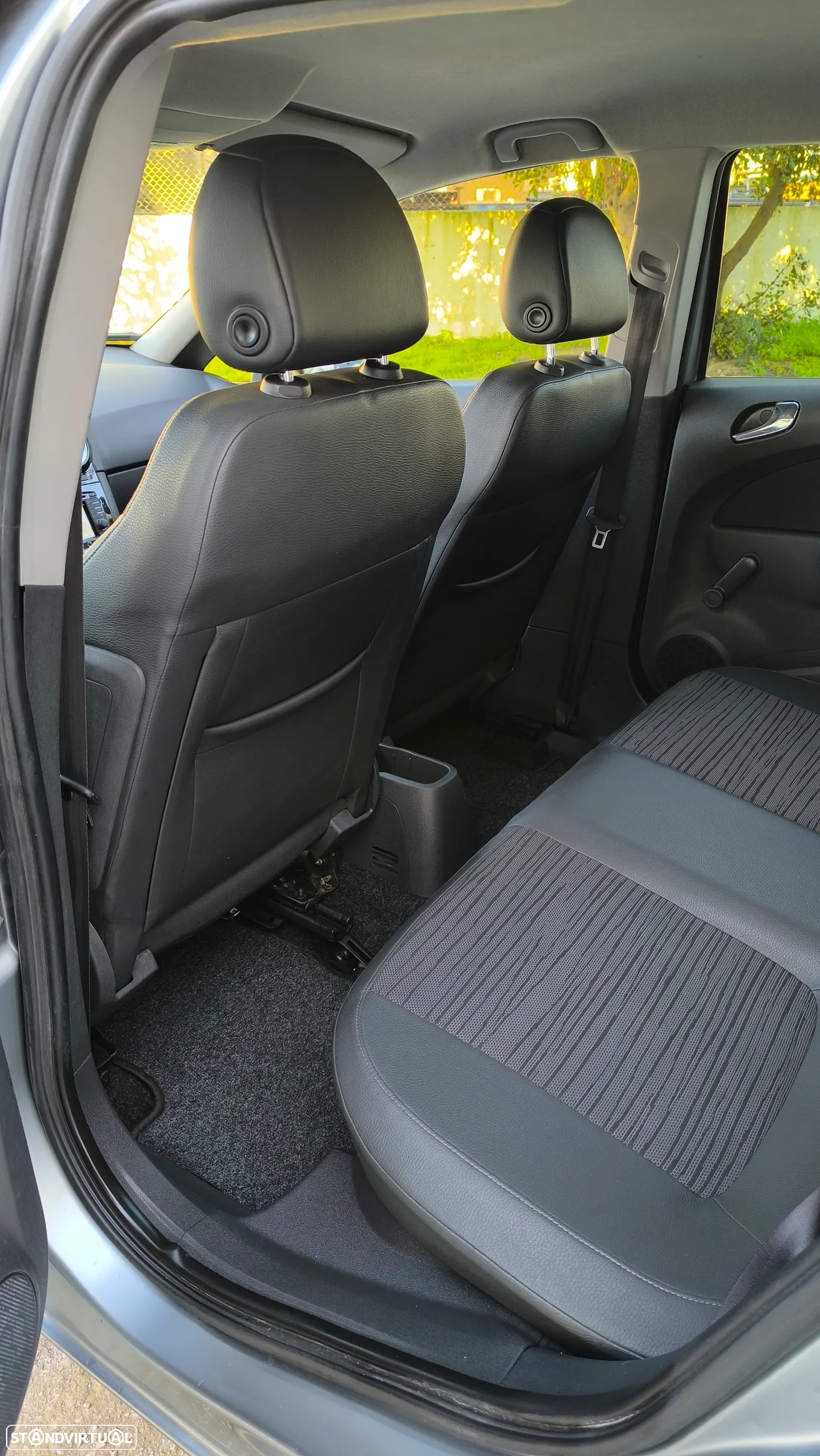 Opel Corsa 1.2 Cosmo - 14