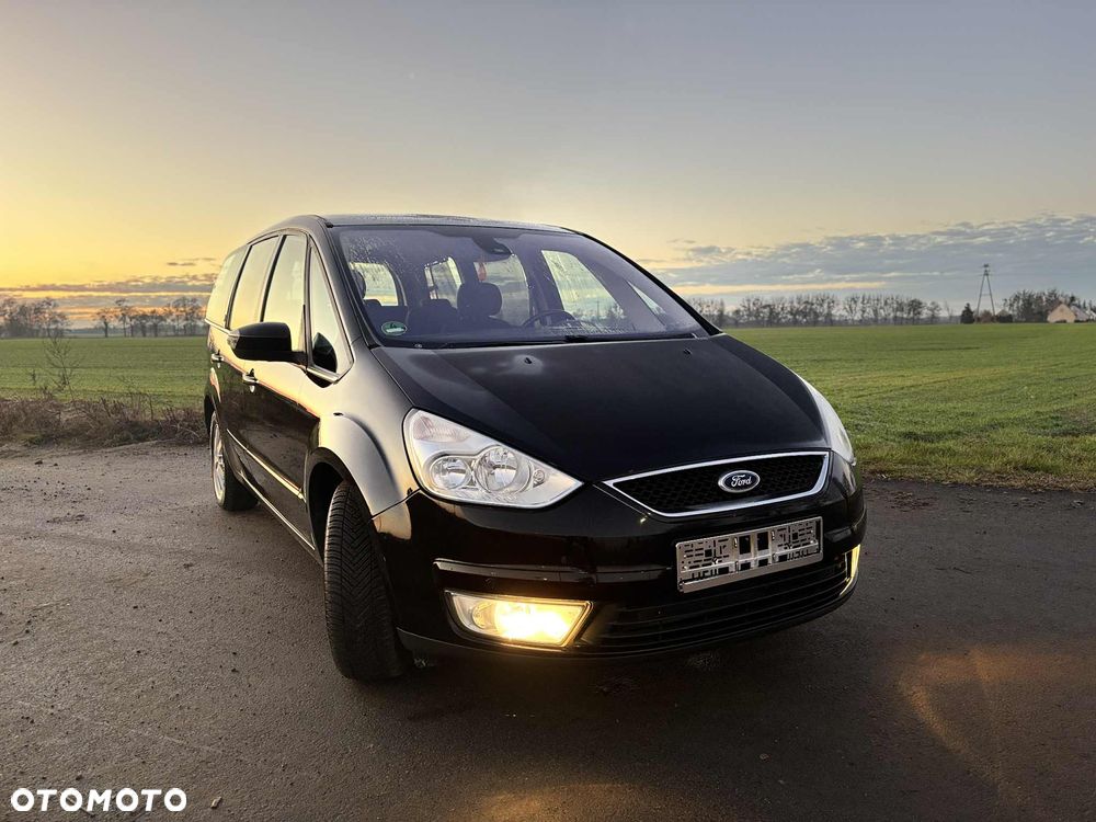 Ford Galaxy 2.0 Ghia - 17