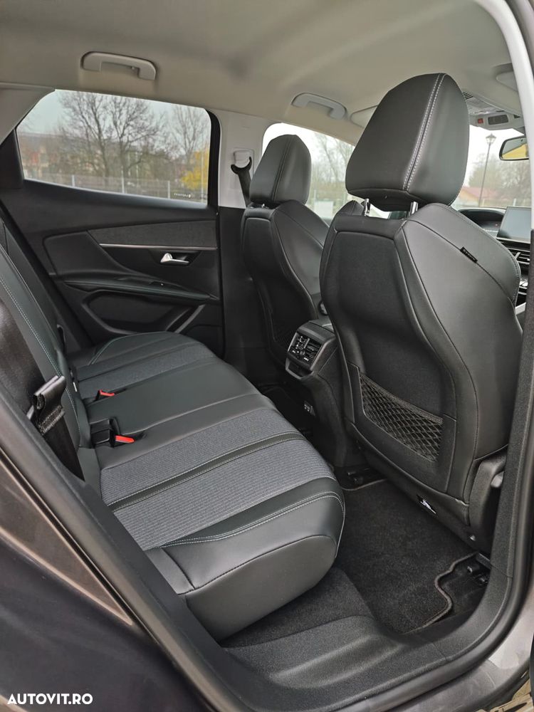 Peugeot 3008 1.2 PureTech Turbo S&S EAT8 Allure - 19