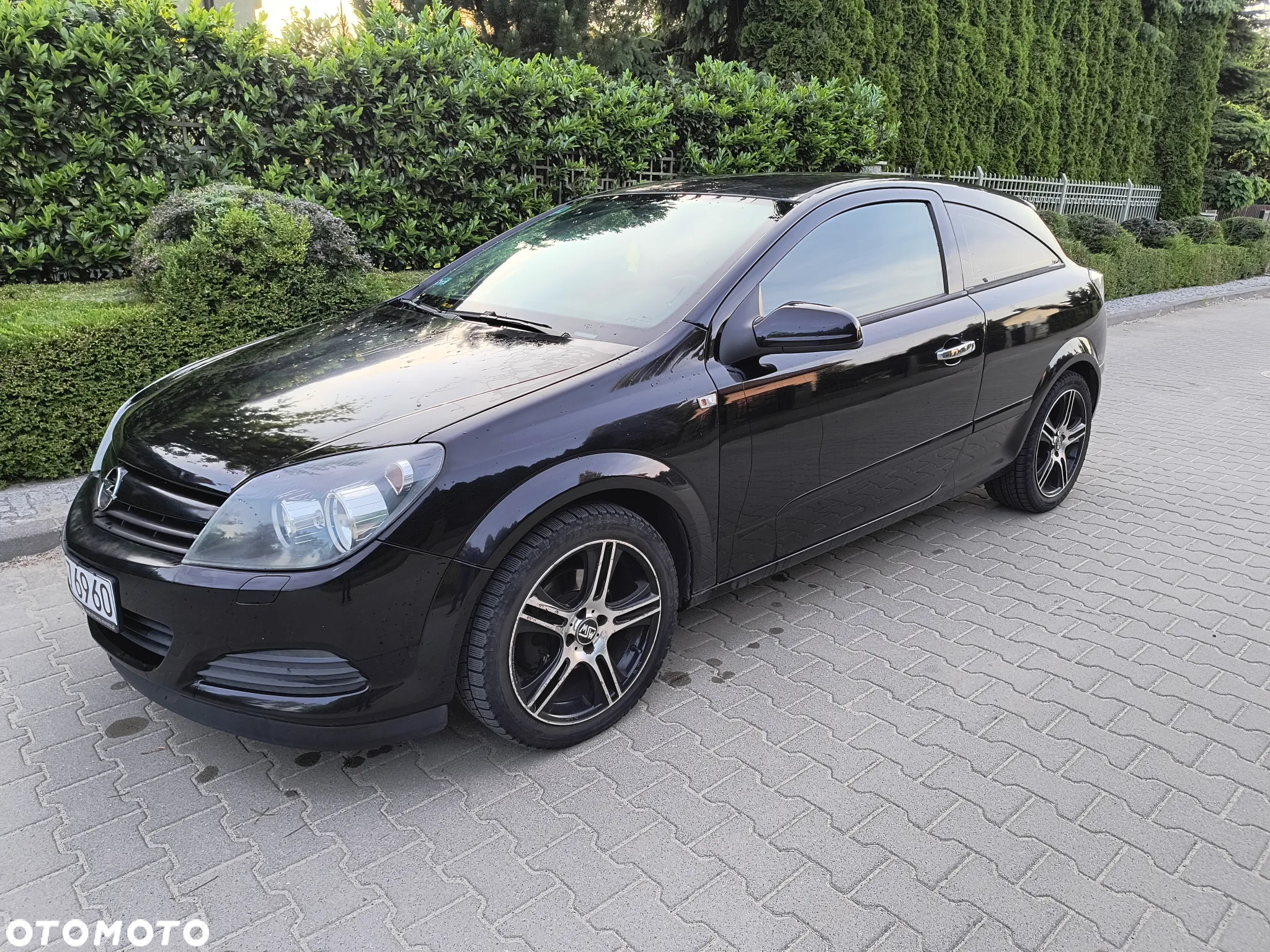 Opel Astra GTC 1.6 Sport - 7