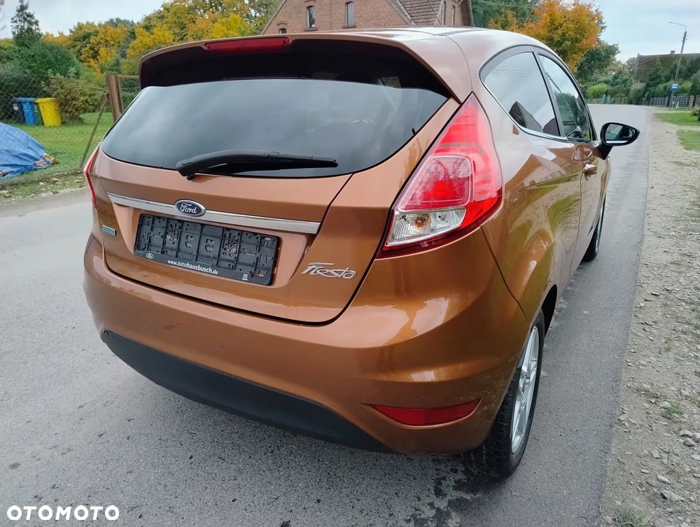 Ford Fiesta 1.0 EcoBoost S&S TITANIUM - 27
