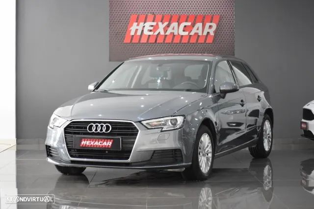 Audi A3 Sportback - 1