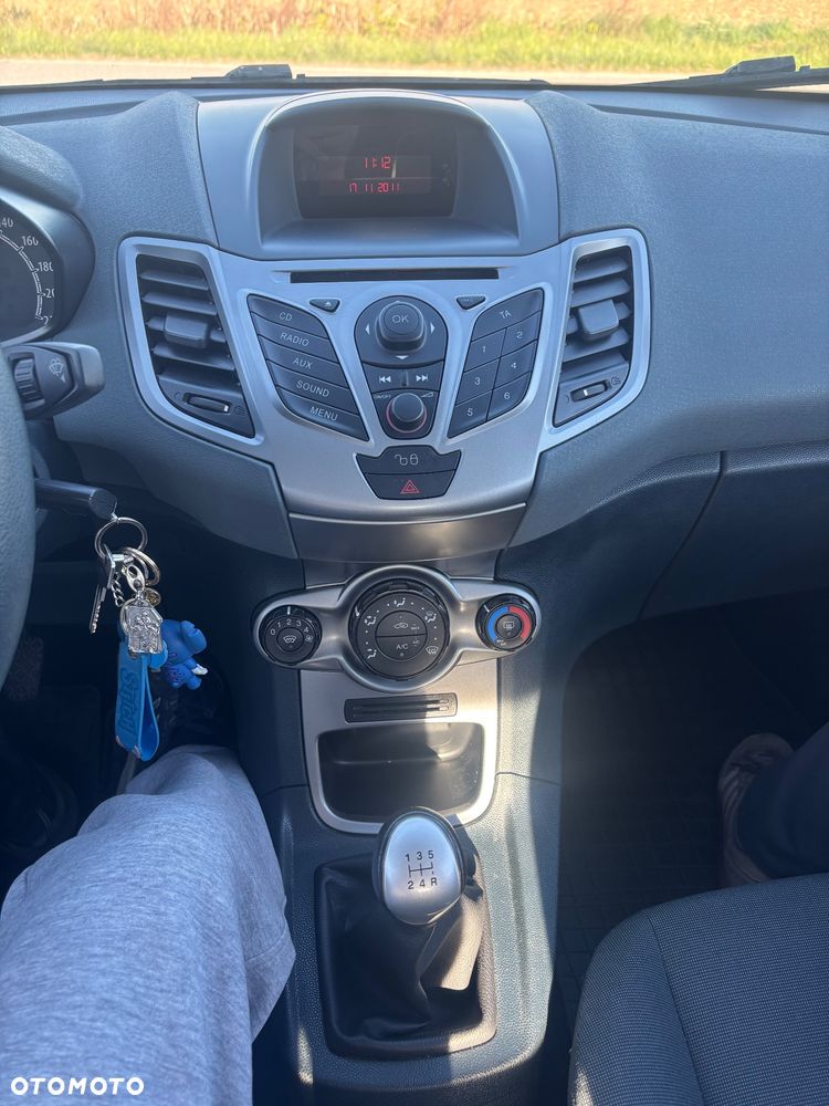 Ford Fiesta 1.25 Celebration - 14