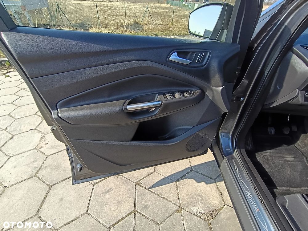 Ford Kuga 2.0 TDCi 4x4 Titanium - 21