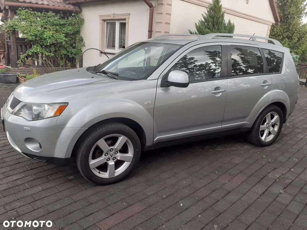 Mitsubishi Outlander 2.0 DID Instyle - 5