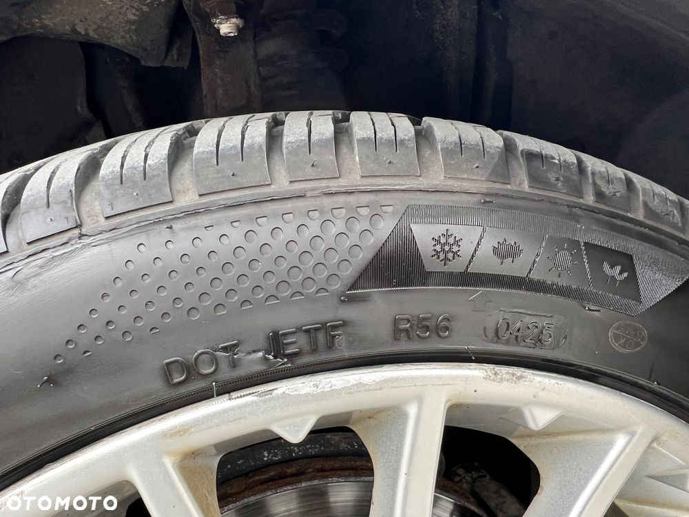 Alfa Romeo 147 1.9 JTD 16V Distinctive - 15