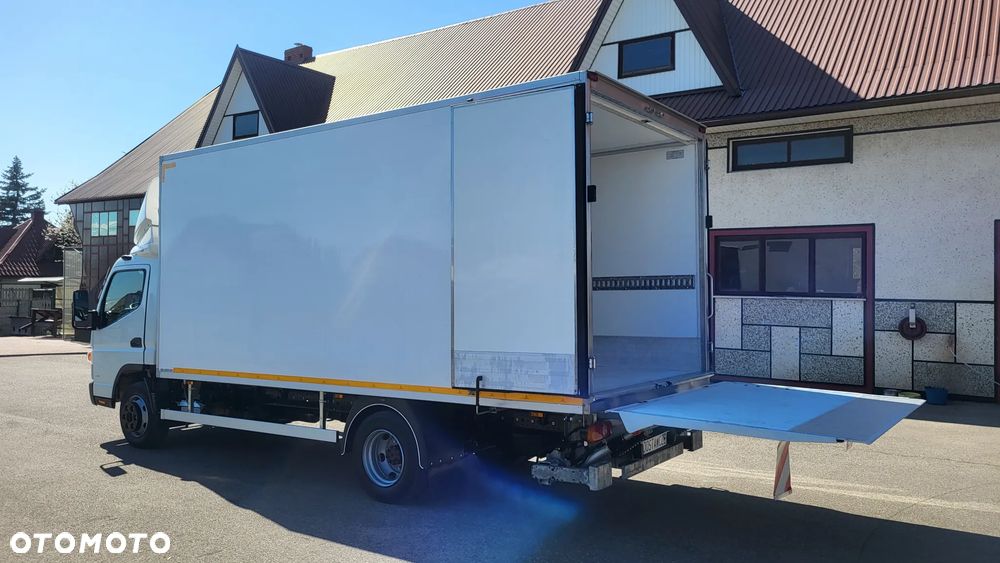 Mitsubishi Canter Fuso /Chłodnia/Mroźnia/kontener/ Izoterma/ Agregat Thermo King 450 e / Winda DHOLLANDIA 1500 KG / Mały przebieg tylko 91 tys Polski Salon ! - 40