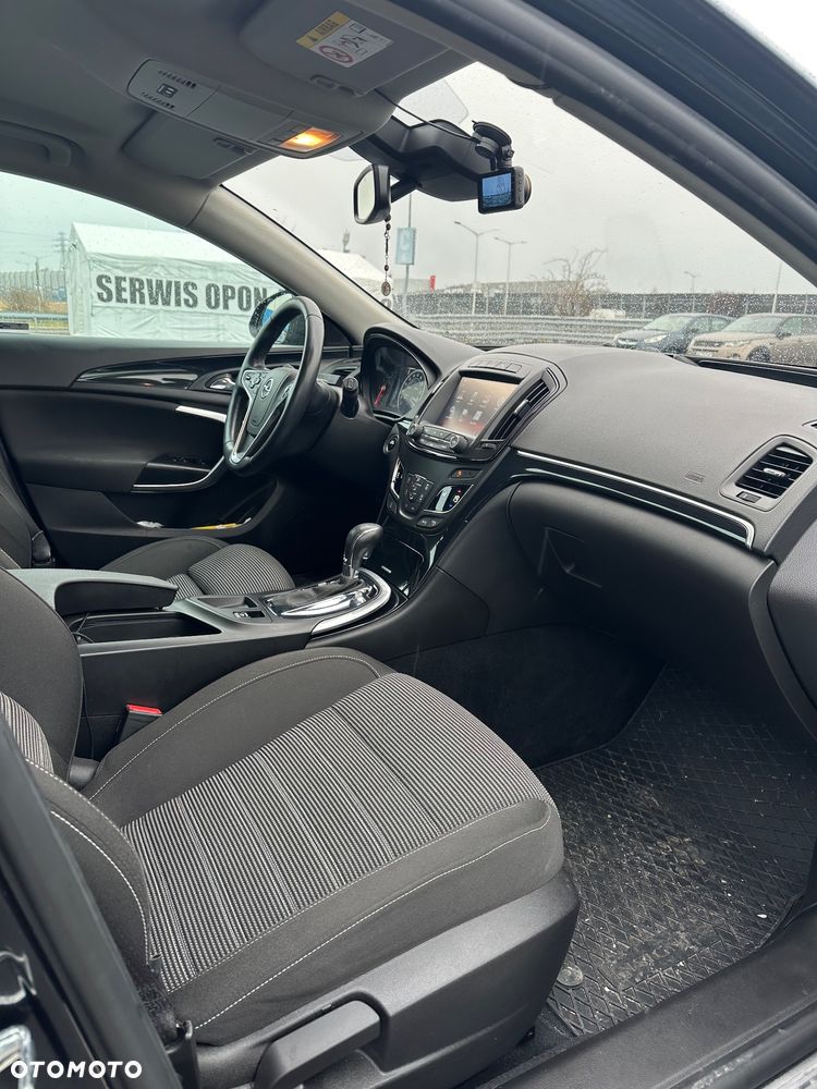 Opel Insignia 2.0 CDTI - 11