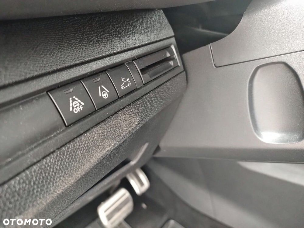Peugeot 5008 1.5 BlueHDi GT S&S EAT8 - 20