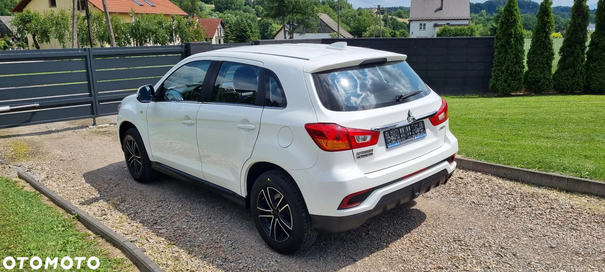Mitsubishi ASX 1.6 Intense Plus Navi Blue Edition - 13
