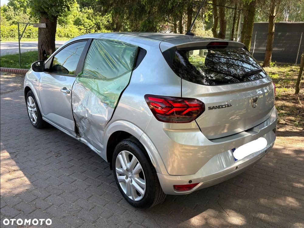 Dacia Sandero - 5