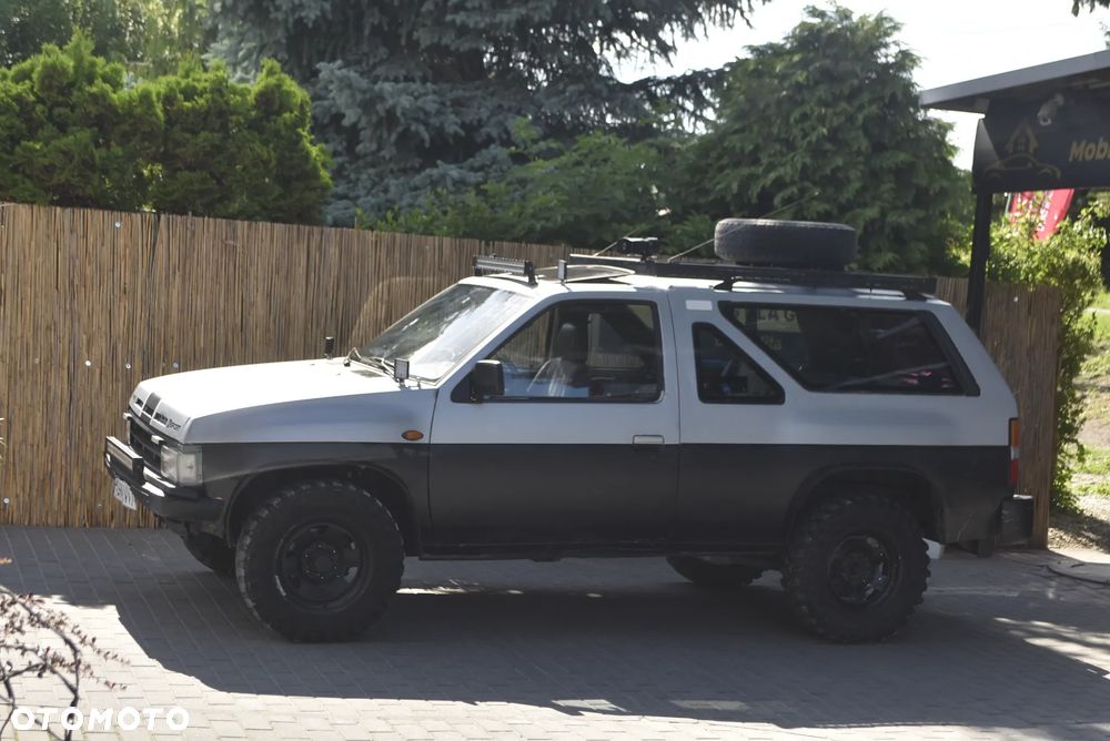 Nissan Terrano - 2
