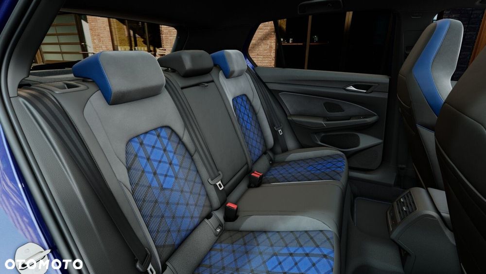 Volkswagen Golf - 10