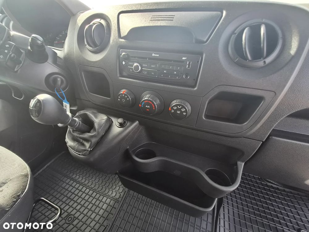 Nissan NV 400 zabudową warsztatową klima - 11