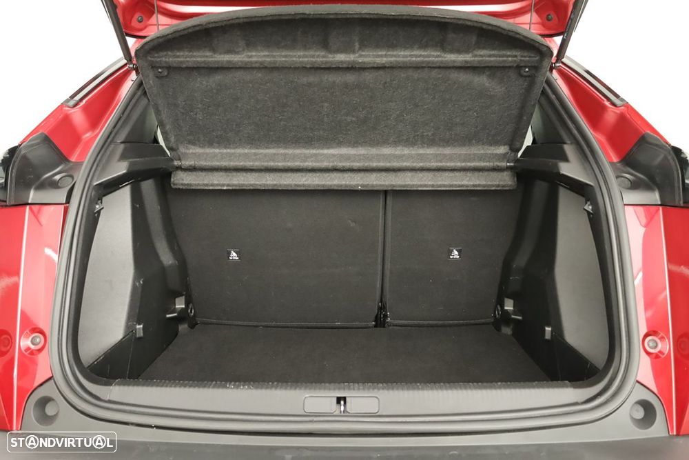 Peugeot 2008 1.2 PureTech Allure - 24