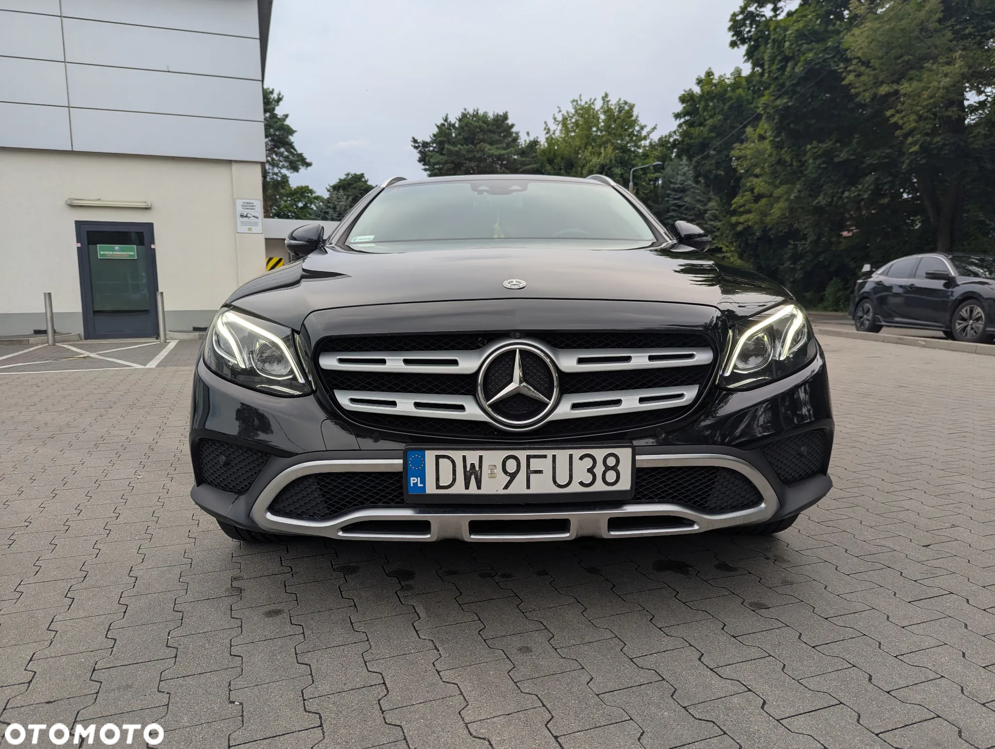Mercedes-Benz Klasa E 220 d 4-Matic All-Terrain - 9