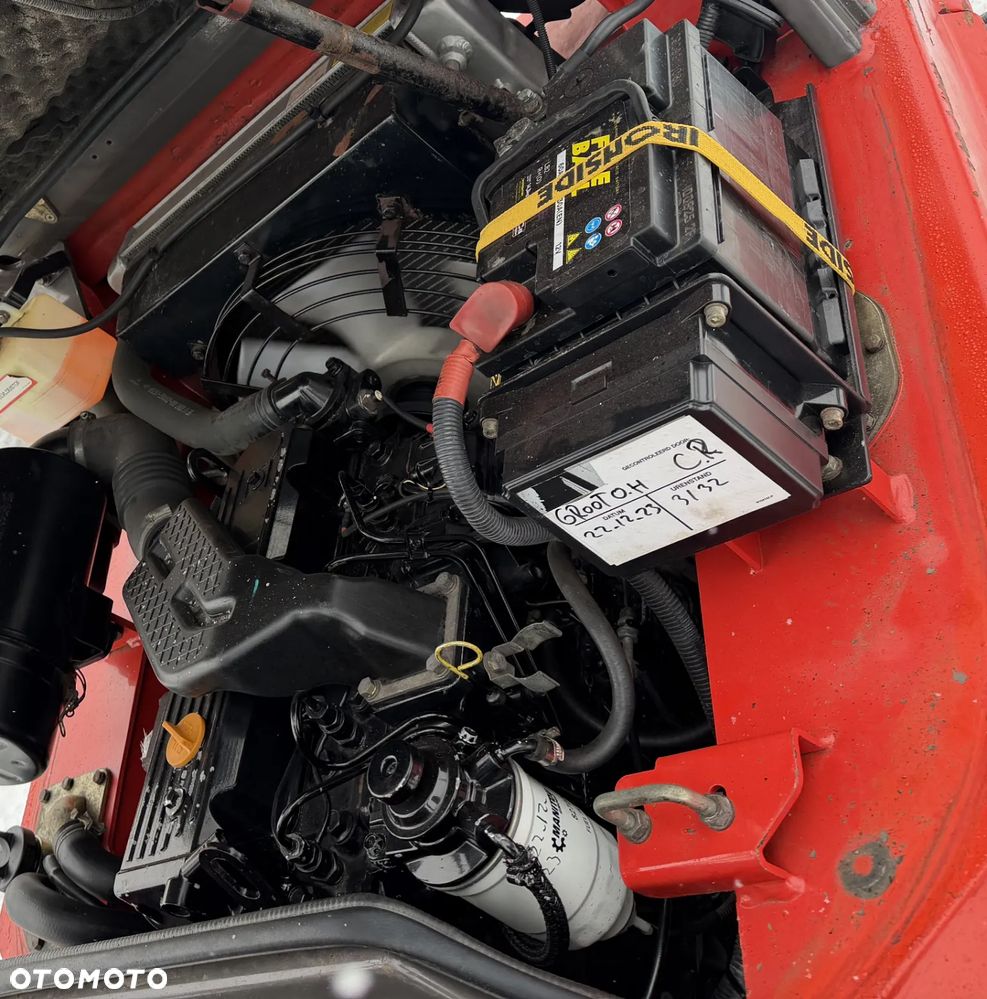 Manitou MI25D Wózek Widłowy 2,5 tony. Posuw Hydrauliczny. Maszt triplex. Wolny skok! Wysokość Podnoszenia 5 metrów. Jak nowy z Salonu. Pochodzi z Norweskiego Gospodarstwa! Aktualne przeglądy DEKRA i serwisy! Opony jak Nowe. Silnik Yanmar. Małe gabarety bardzo zwrotna maszyna! Zero luzów wycieków i zniszczeń. OKAZJA. Pełny ORYGINAŁ! Rok Prod. 2014. Niski przebieg 3300mtg - 23