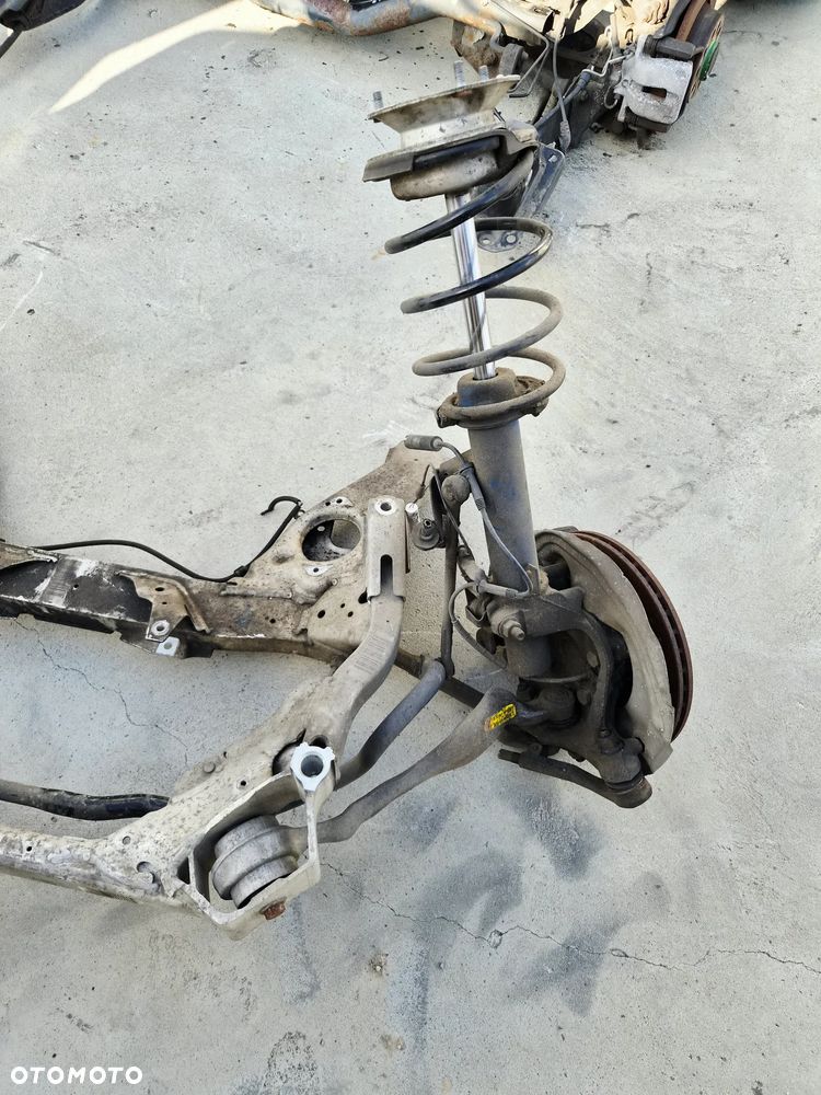 Sanki Zawieszenie Przód Przednie BMW 1 E87 E87 E81 E82 E88 E90 E91 E92 E93 - 3