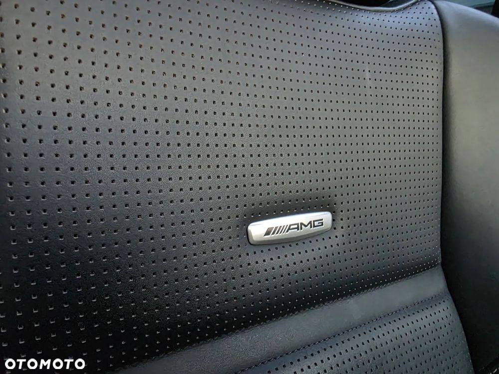 Mercedes-Benz Klasa E 63 AMG S 4-Matic - 27