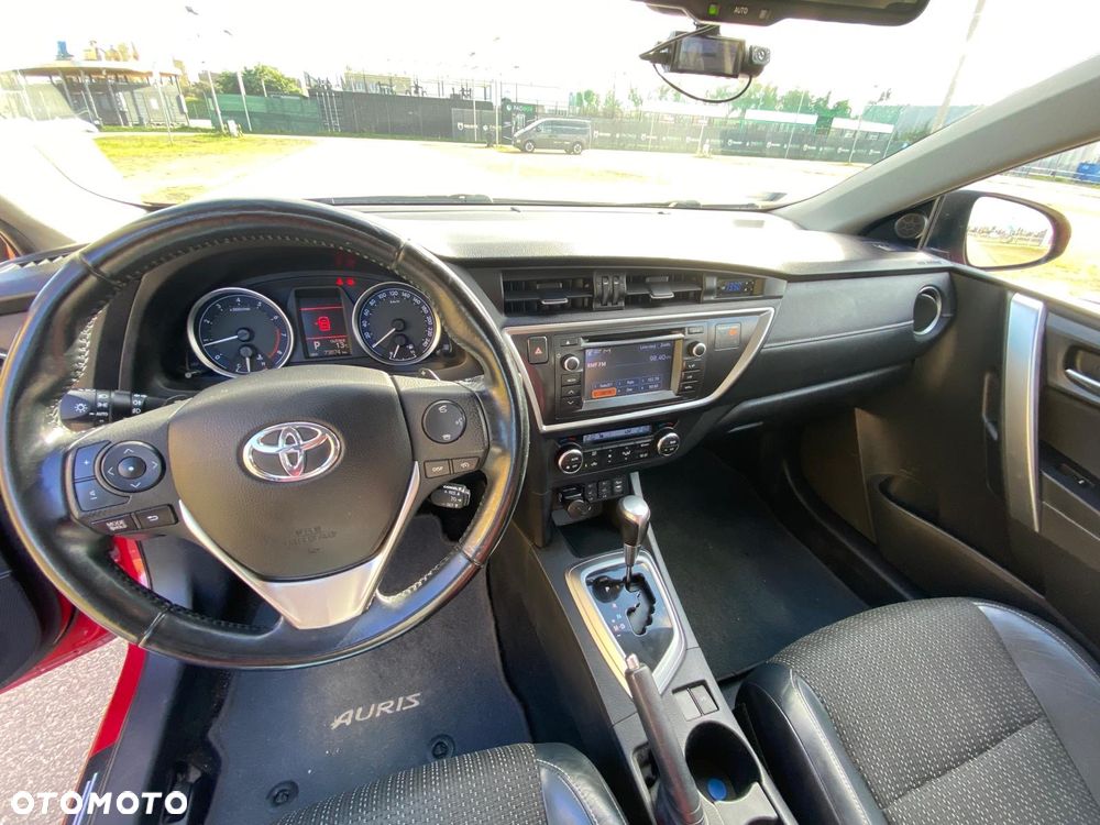 Toyota Auris 1.6 Prestige MS - 9