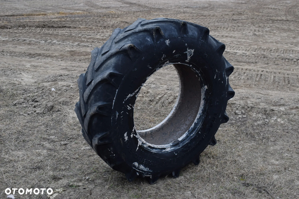 Opona/ opony 15.5/80 R24 400/80 R24 Michelin Solideal