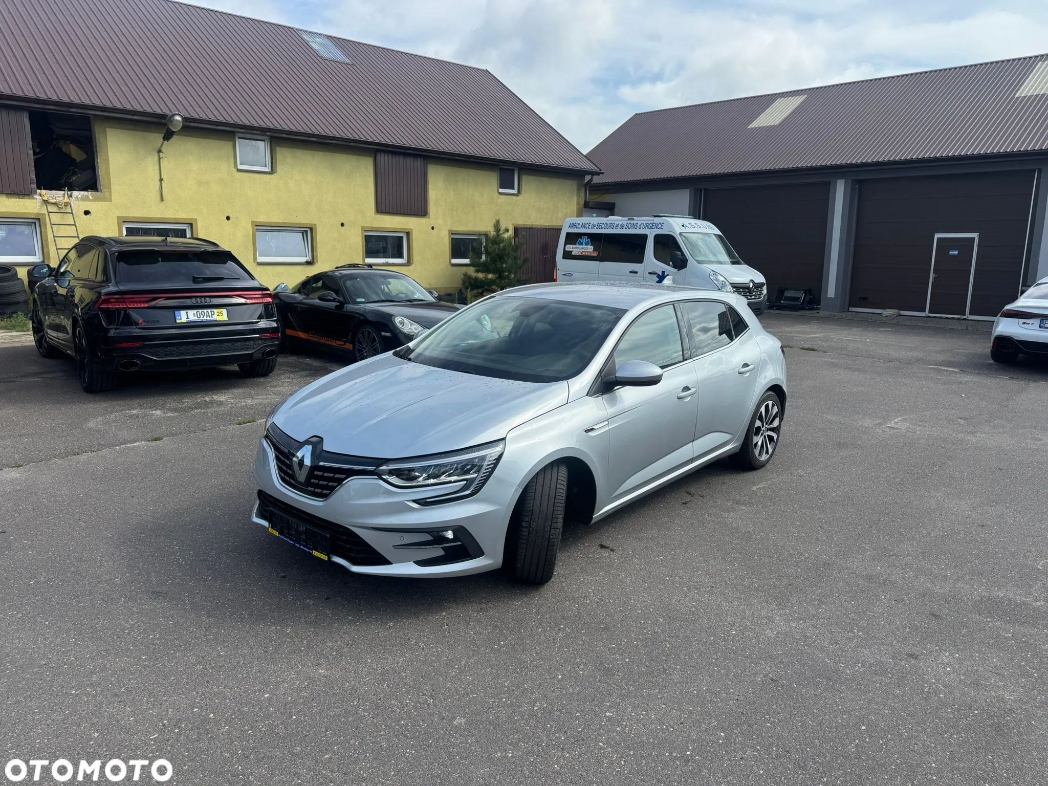 Renault Megane 1.5 Blue dCi Techno - 1