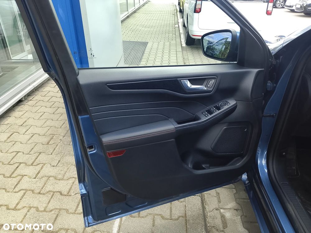 Ford Kuga 2.5 FHEV FWD ST-Line - 18