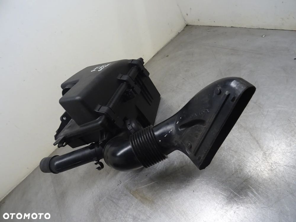 VOLVO S60 LIFT 2.4B OBUDOWA FILTRA POWIETRZA - 7