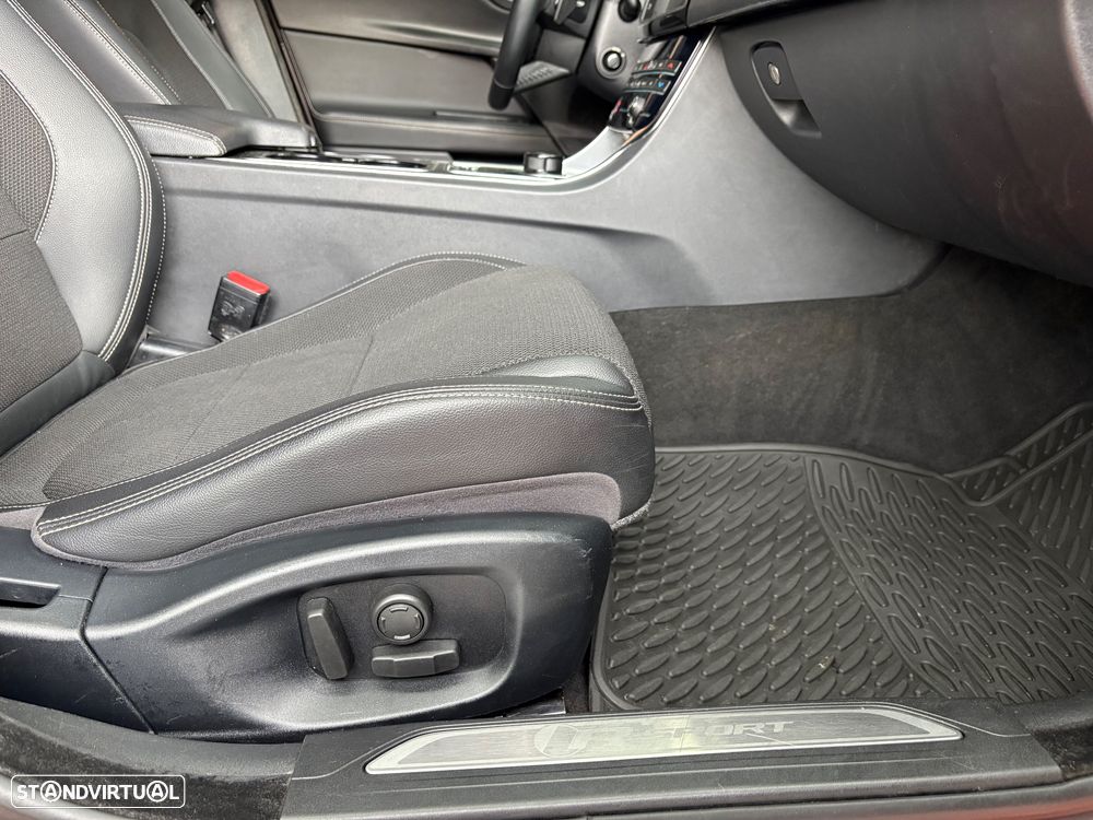 Jaguar XE 20d Aut. R-Sport - 39