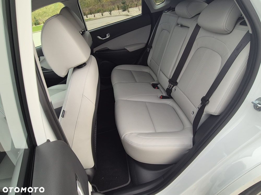 Hyundai Kona - 31
