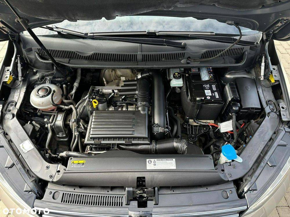 Volkswagen Touran 1.4 TSI BMT Highline DSG - 35