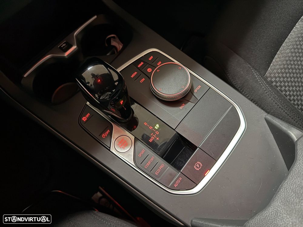 BMW 116 d Aut. Sport Line - 26