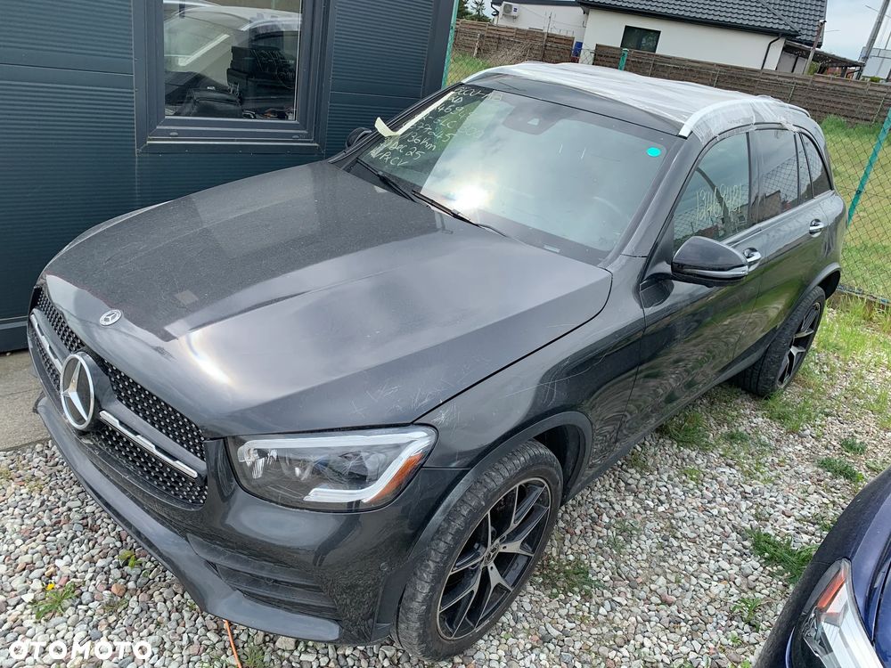 Mercedes-Benz GLC 300 4Matic 9G-TRONIC Edition Avantgarde - 3
