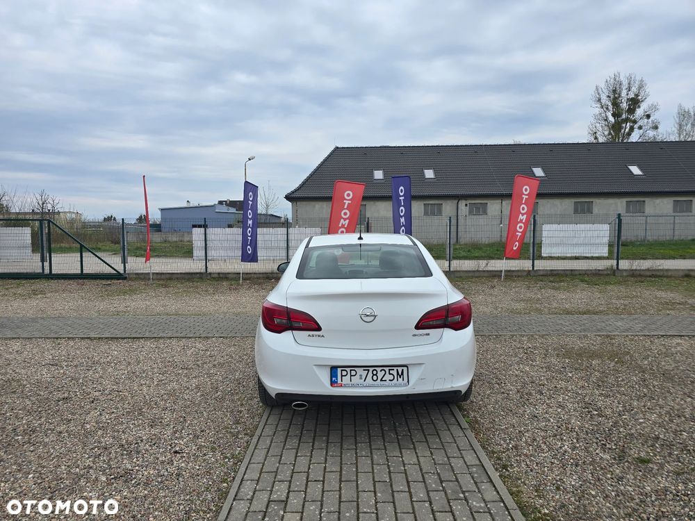 Opel Astra 1.4 T Business EU6 - 7