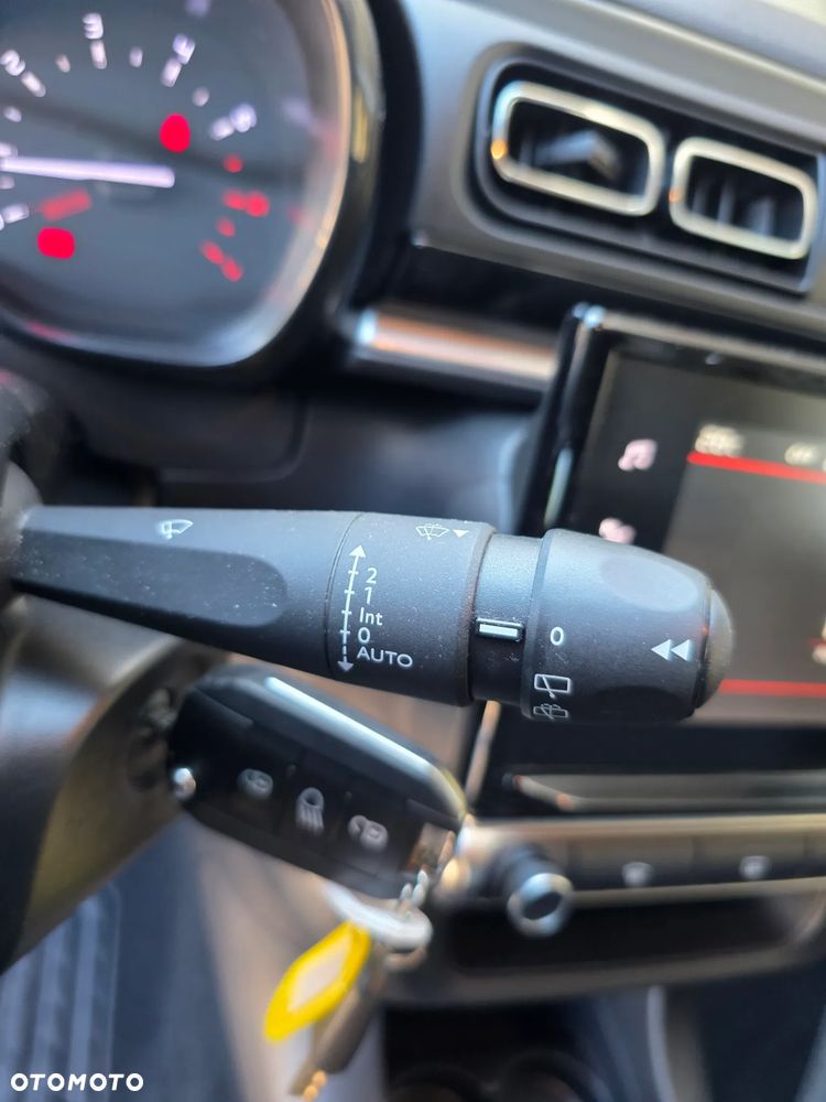 Citroën C3 1.2 PureTech Shine - 25