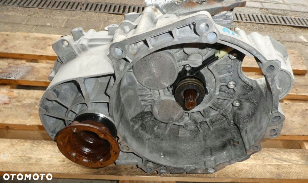 Skrzynia Biegów Caddy Q3 2,0 TDI CR Common Rail NGE