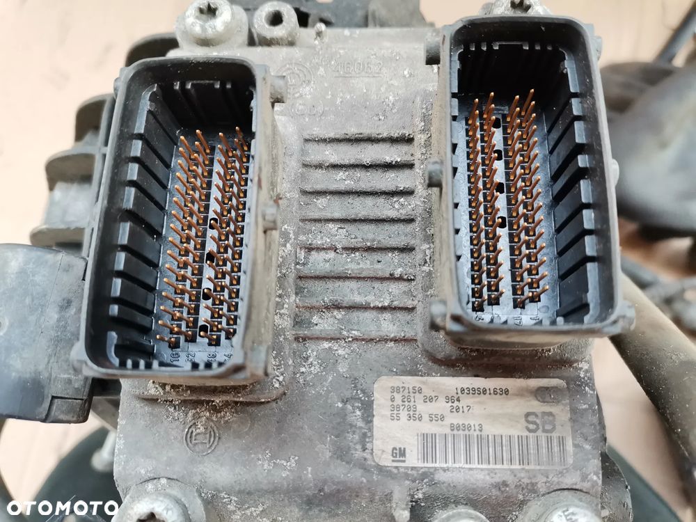 Sterownik silnika OPEL AGILA 1.2 0261207964GM - 2