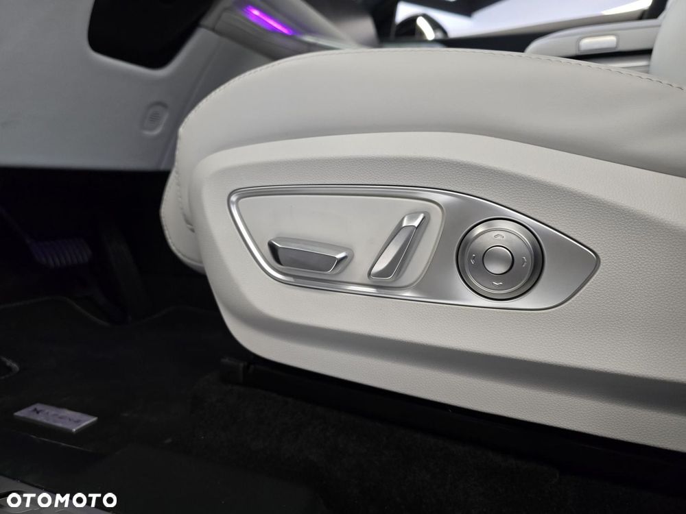 XPeng G9 94.6 kWh AWD Performance - 10