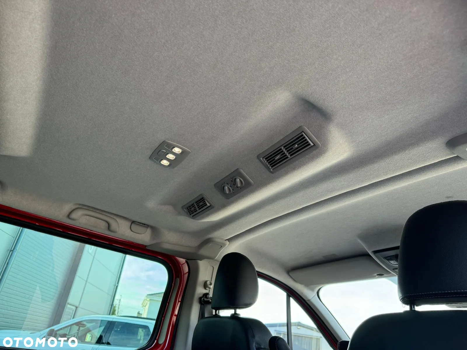 Renault Trafic SpaceClass 2.0 dCi EDC - 21