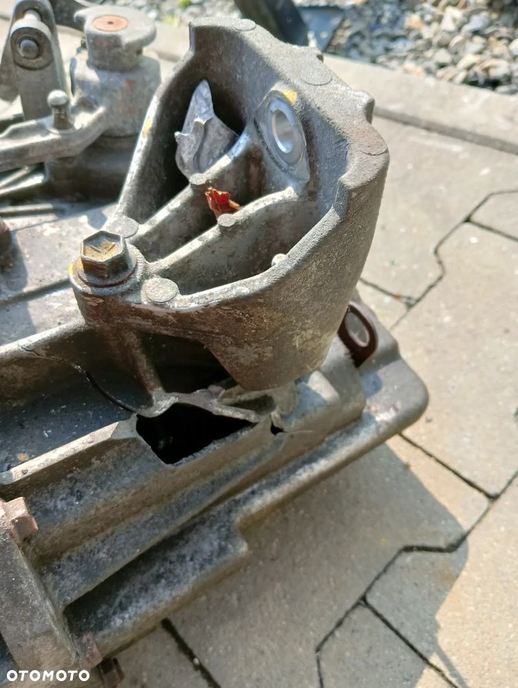 Suzuki Swift Sport MK7 ZPS 1.6 Benzyna Skrzynia biegów - 4