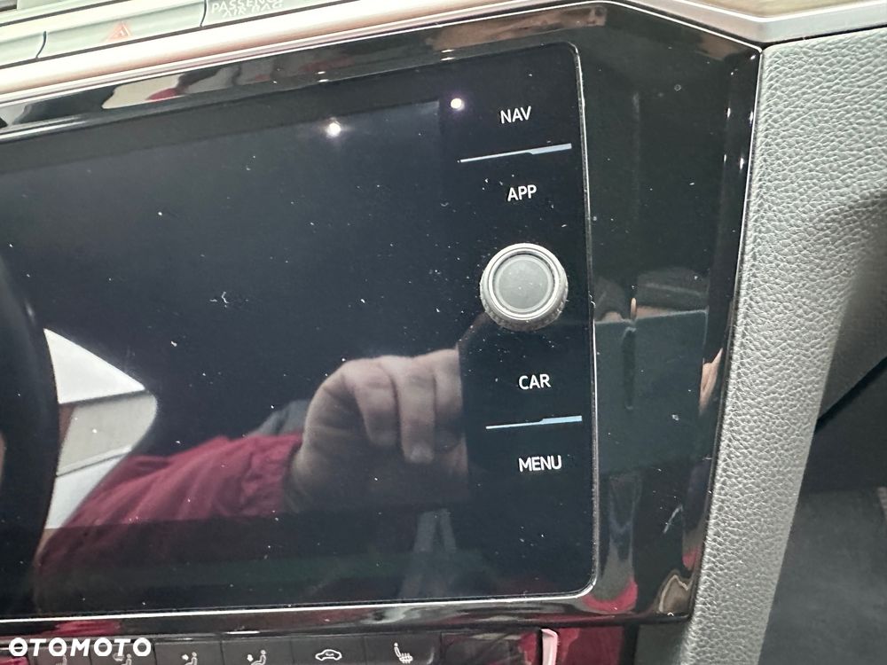 Volkswagen Passat - 29