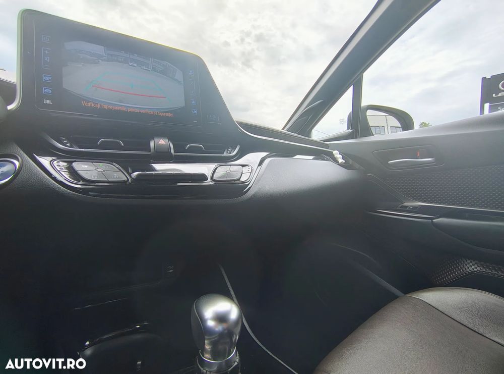 Toyota C-HR - 15