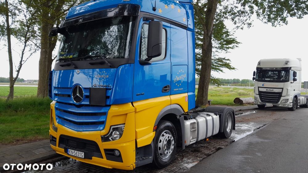 Mercedes-Benz Actros - 3