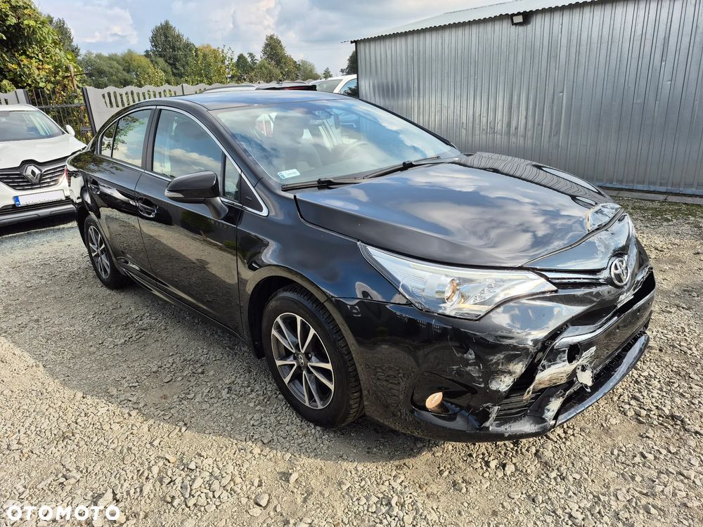 Toyota Avensis 1.6 D-4D Premium - 1